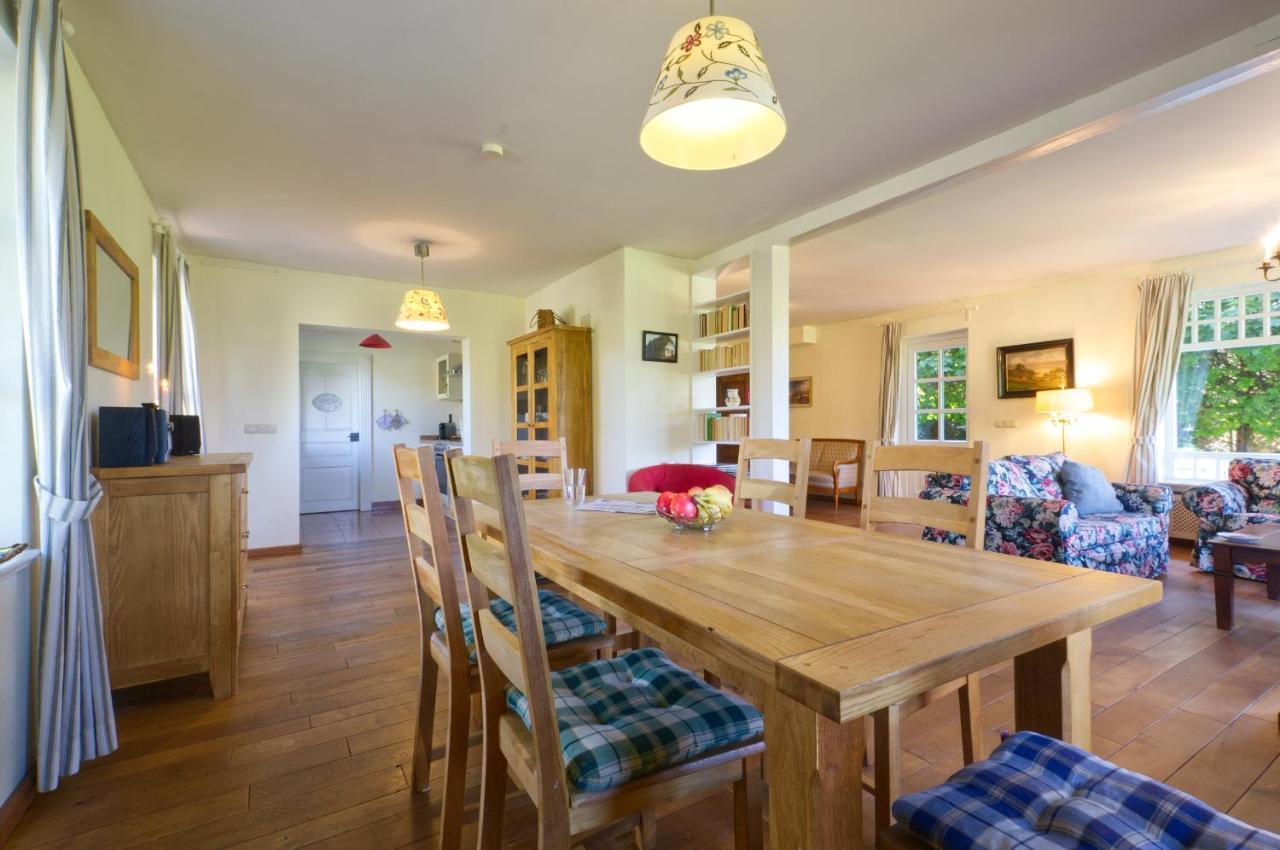 מארלו Reetdachhaus Mit Grossem Garten Und Kamin מראה חיצוני תמונה
