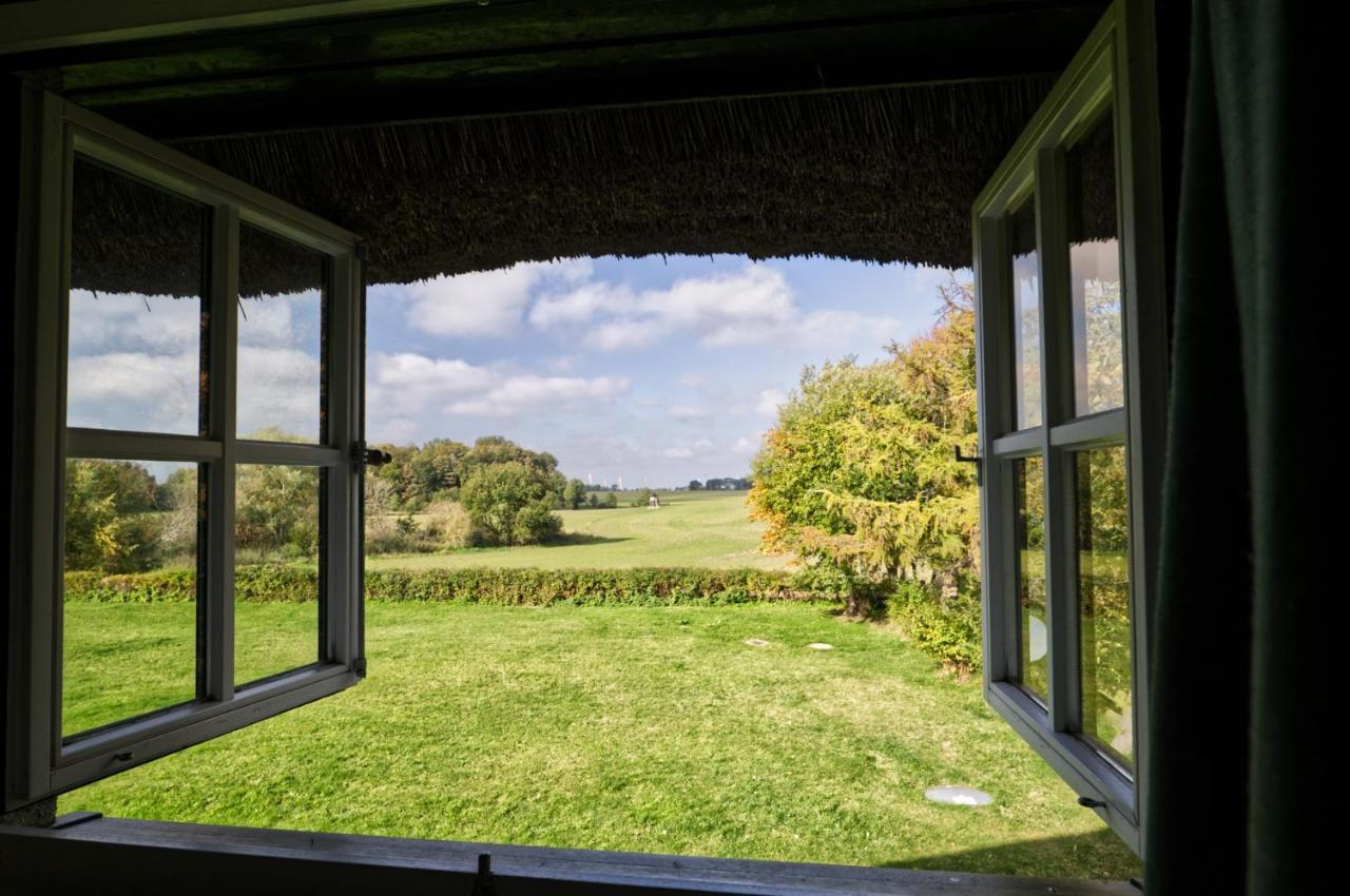 מארלו Reetdachhaus Mit Grossem Garten Und Kamin מראה חיצוני תמונה